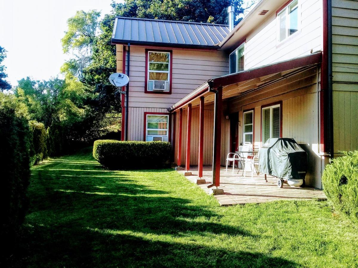 Downtown White Salmon Garden Home Exterior photo